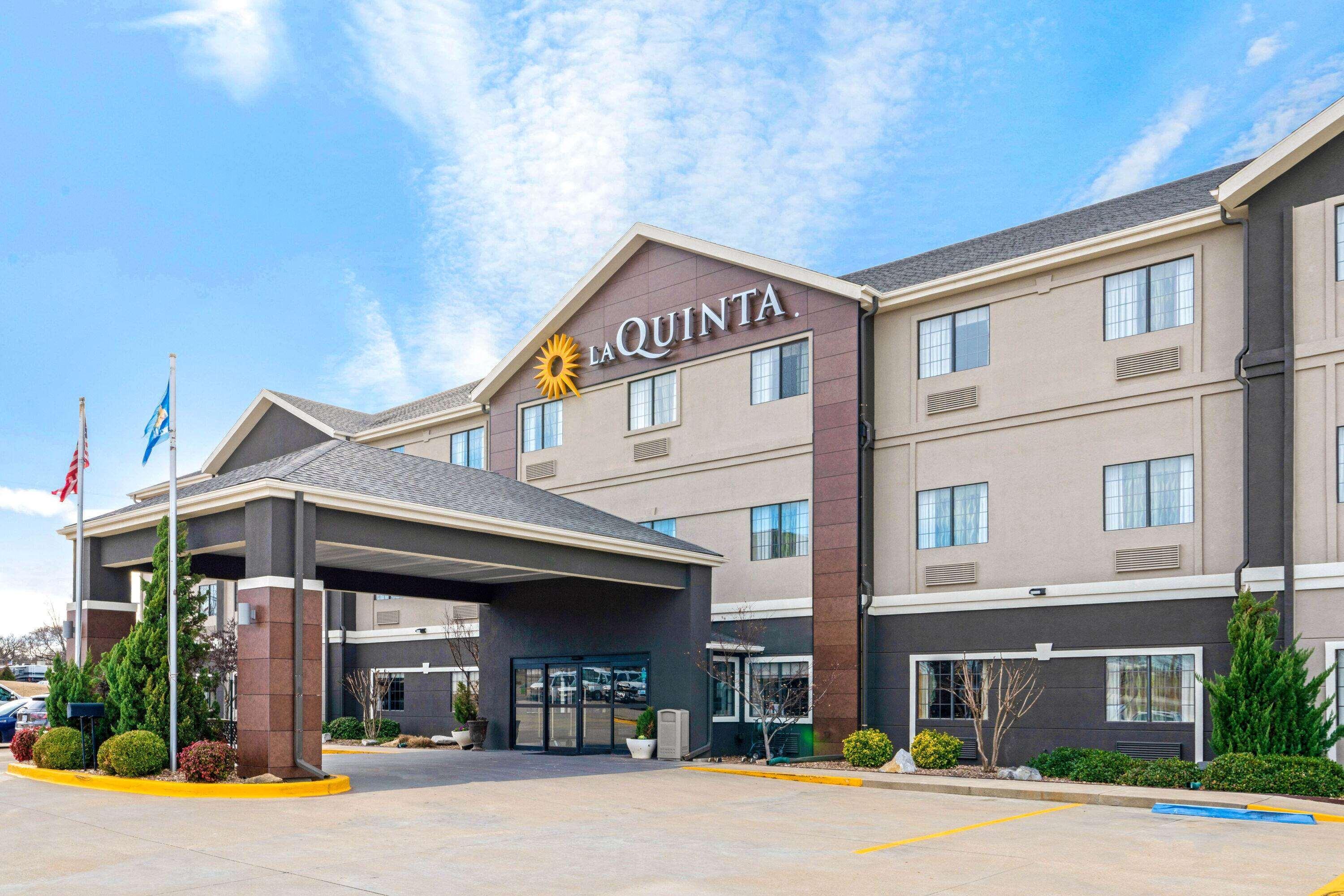 Hotel La Quinta By Wyndham Ada Exteriér fotografie